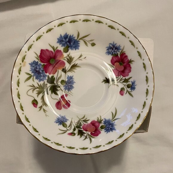 ROYAL ALBERT Tea Cup and Saucer August Flower of the Month Boxed New Collectible - Picture 2 of 10